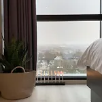 Orange Apartments Tower & Free Parking